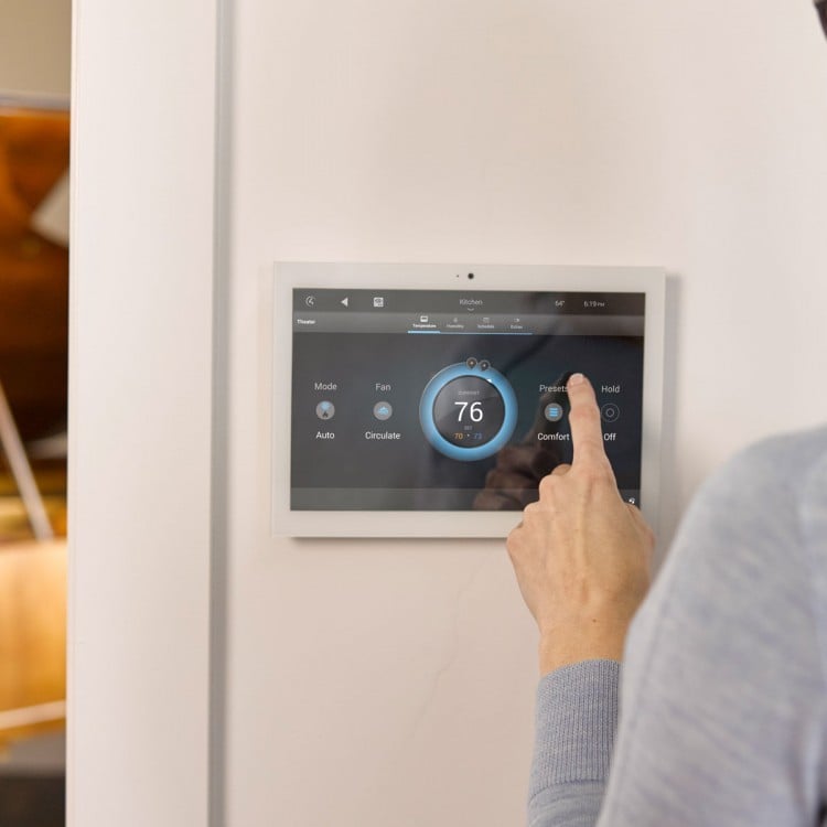 The Benefits of a Home Automation System to Create Comfort and Control